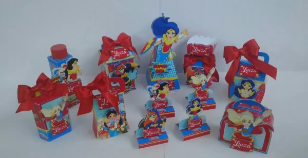 Arquivo De Corte Super Hero Girls Studio